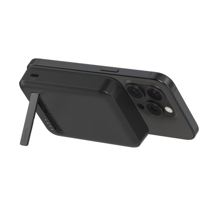 Belkin BoostCharge Qi2 Magnetic 15W Wireless Power Bank 8K + Stand - PhoneBuzz